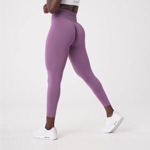 NVGTN Orchid Solid Seamless Leggings